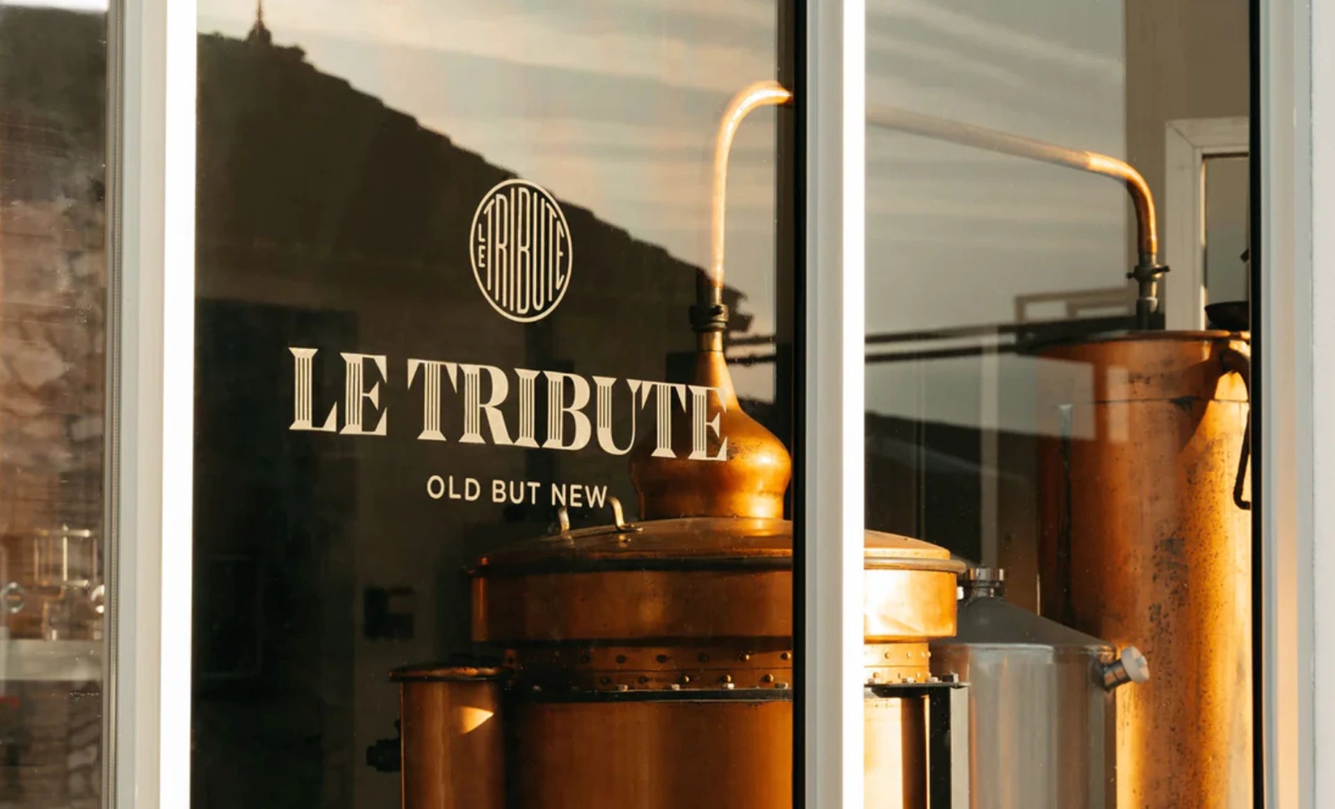 Die Destillerie von Le Tribute 
